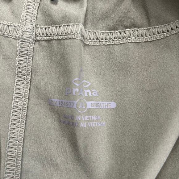 prAna Men's Vaha Shorts Size XL 10" Inseam Green Pull On Athleisure Casual - Picture 4 of 7